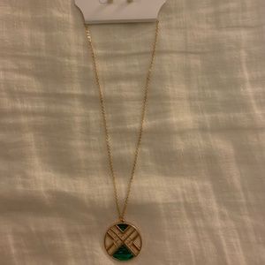 Green and gold necklace with stud earrings